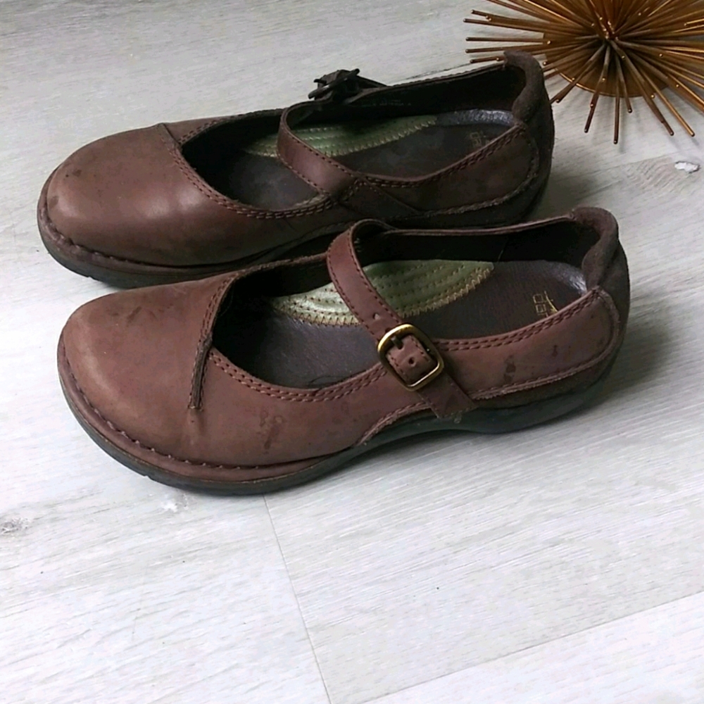 Dansko Mary Jane size 36 (US 6) brow suede wedges